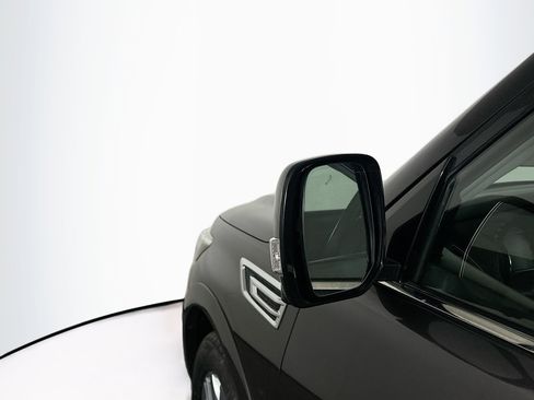 Used 2024 INFINITI QX80 Luxe image 16