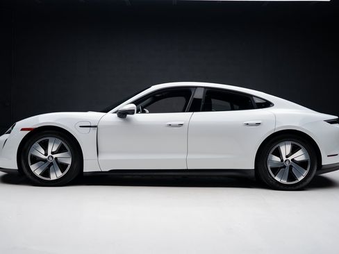 Used 2023 Porsche Taycan w/ Premium Package image 16