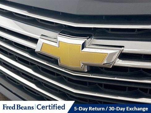Used 2023 Chevrolet Traverse LT AWD/4WD image 32