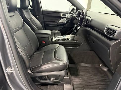 Used 2022 Ford Explorer ST w/ Equipment Group 401A AWD/4WD image 23
