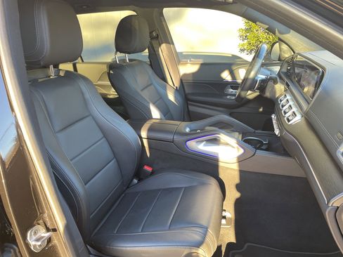 Certified 2025 Mercedes-Benz GLS 450 4MATIC image 51