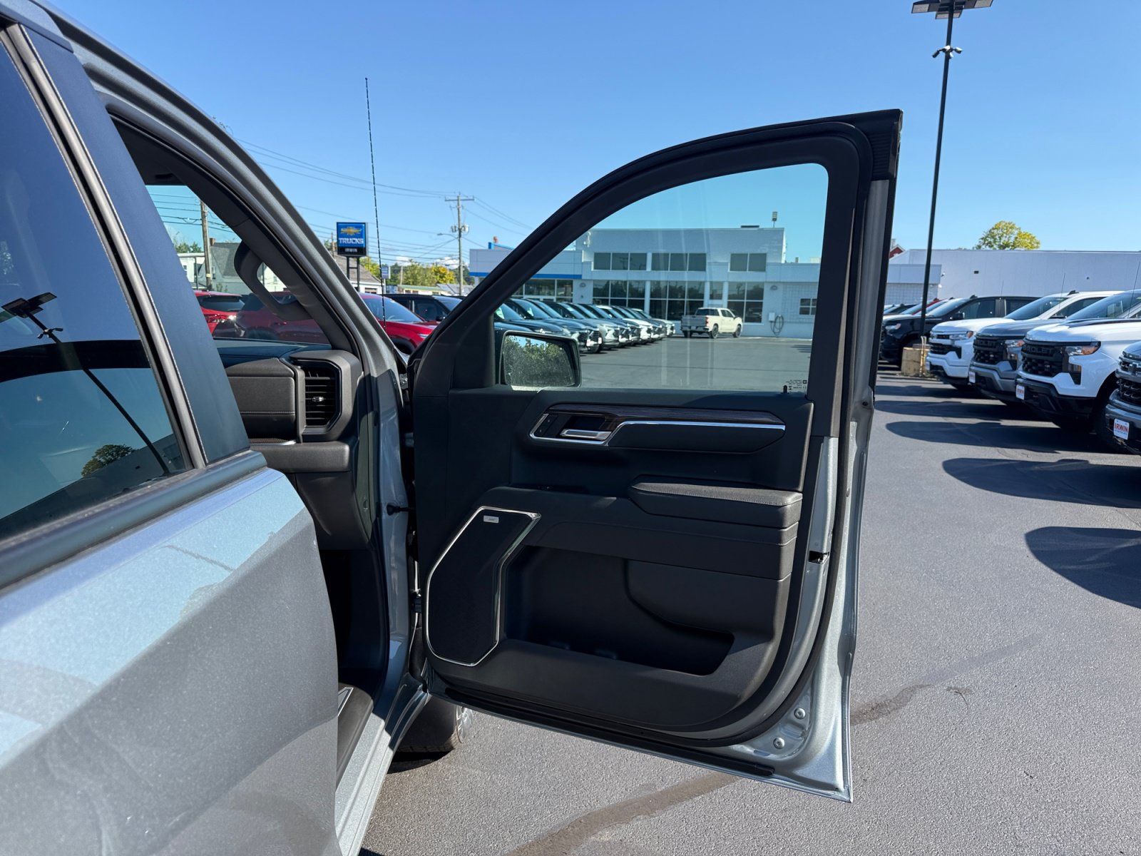 New 2026 Chevrolet Silverado 1500 RST w/ Safety Package AWD/4WD image 28