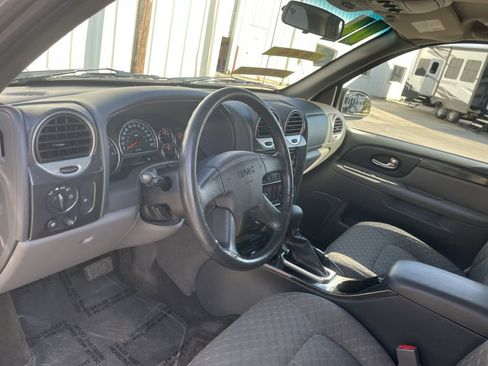 Used 2004 GMC Envoy XUV SLE image 26