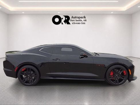 Used 2022 Chevrolet Camaro LT w/ Redline Edition RWD image 6