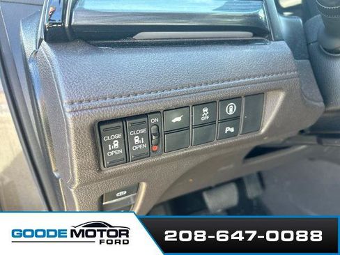 Used 2022 Honda Odyssey Elite image 9
