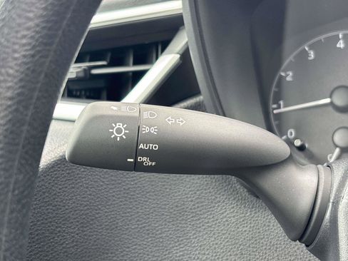 Used 2025 Toyota Corolla LE FWD image 23
