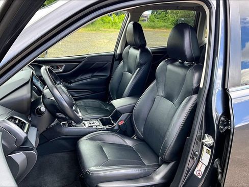 Used 2019 Subaru Forester Limited w/ Popular Package #3 AWD/4WD image 9