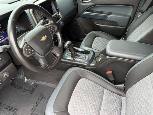 Used 2021 Chevrolet Colorado Z71 w/ Safety Package AWD/4WD image 7
