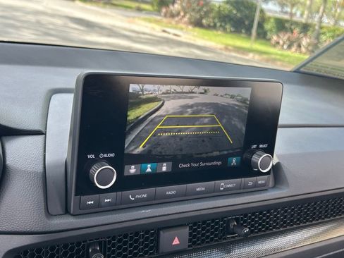 Used 2025 Honda CR-V EX image 21