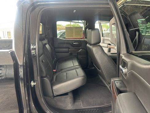 Used 2020 GMC Sierra 1500 SLT image 18