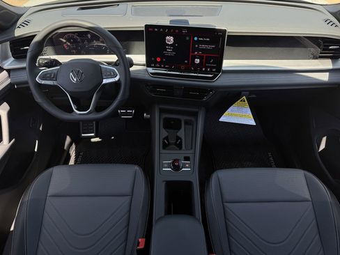 New 2026 Volkswagen Tiguan SE R-Line FWD image 14