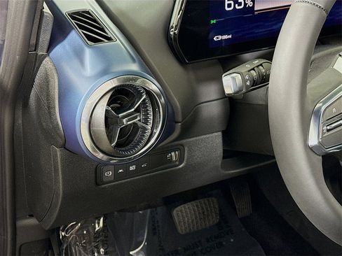 New 2026 Chevrolet Equinox EV LT image 5