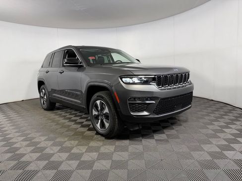 Used 2022 Jeep Grand Cherokee Limited 4xe AWD/4WD image 4