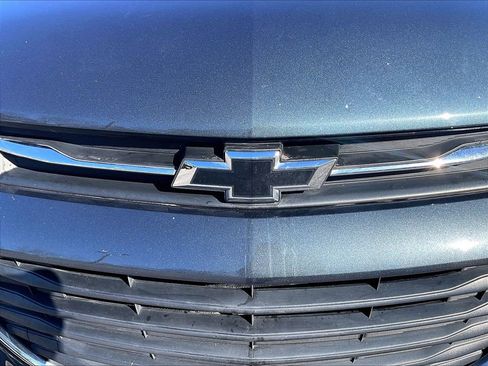 Certified 2022 Chevrolet Trax LT w/ LT Convenience Package image 28