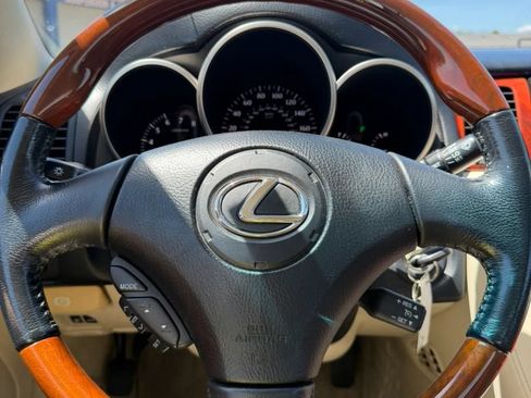 Used 2006 Lexus SC 430 Convertible w/ Preferred Accessory Pkg RWD image 18