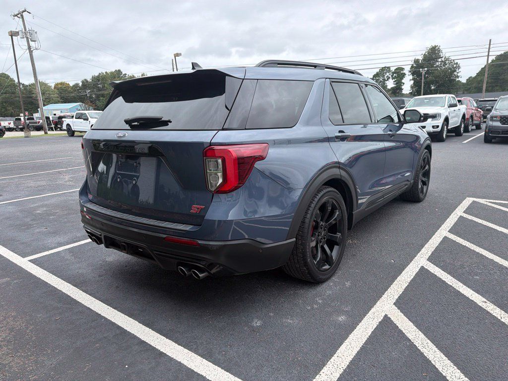 Certified 2021 Ford Explorer ST w/ Equipment Group 401A AWD/4WD image 4