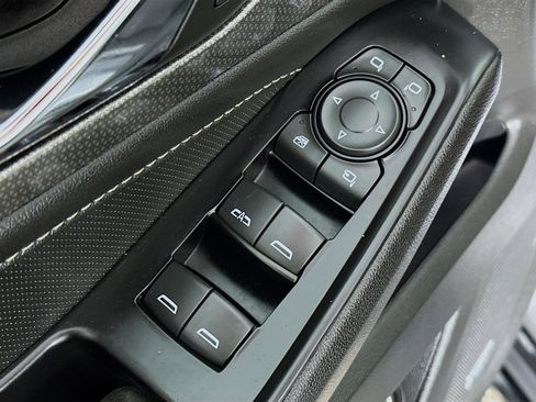 Used 2023 Chevrolet Traverse Premier w/ Redline Edition image 18