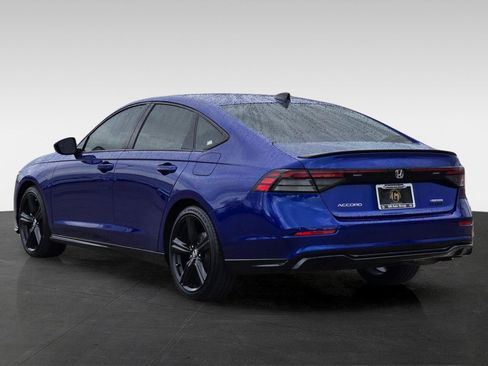 Used 2024 Honda Accord Sport image 6