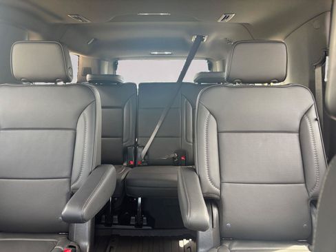 Used 2026 GMC Yukon XL Denali w/ Denali Reserve Package AWD/4WD image 13