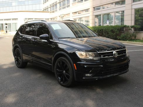 Used 2021 Volkswagen Tiguan SE R-Line AWD/4WD image 1