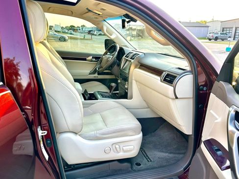 Used 2019 Lexus GX 460 Premium w/ Premium Package AWD/4WD image 17