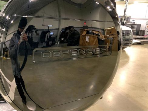 Used 2024 Land Rover Defender 110 S image 31