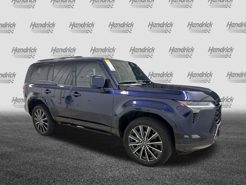 Used 2024 Lexus GX 550 w/ Accessory Package (Z1) AWD/4WD image 2