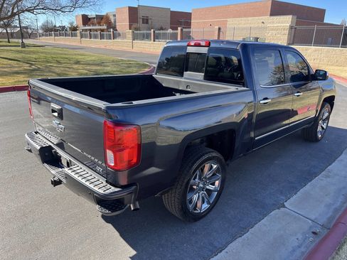 Used 2018 Chevrolet Silverado 1500 LTZ Z71 w/ Centennial Edition image 5