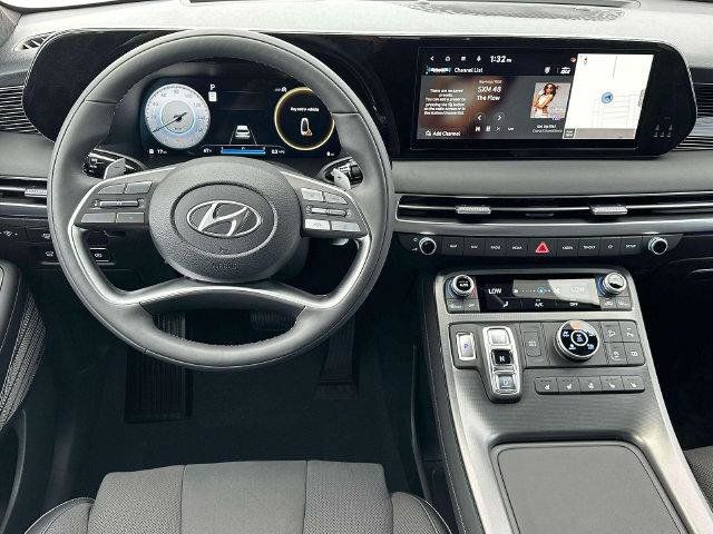 Used 2025 Hyundai Palisade Calligraphy AWD/4WD image 17