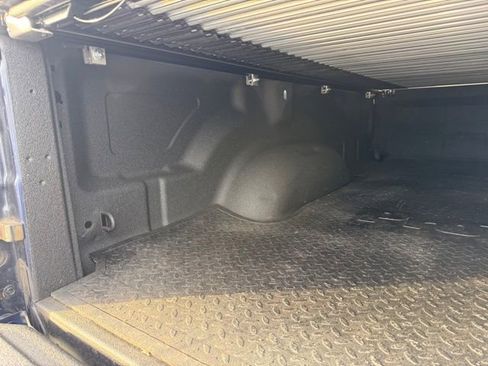 Used 2016 RAM 2500 Tradesman w/ Chrome Appearance Group image 10