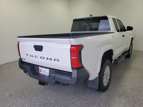 Certified 2025 Toyota Tacoma SR AWD/4WD image 6