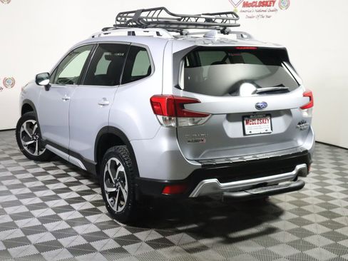 Used 2022 Subaru Forester Touring w/ Popular Package #3 image 12