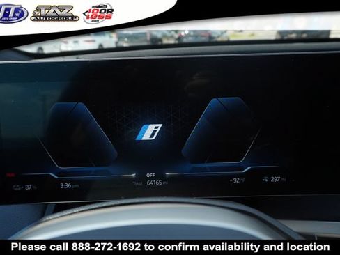 Used 2022 BMW iX xDrive50 w/ Sport Package AWD/4WD image 13