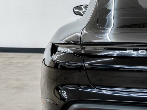 Used 2023 Porsche Taycan image 43