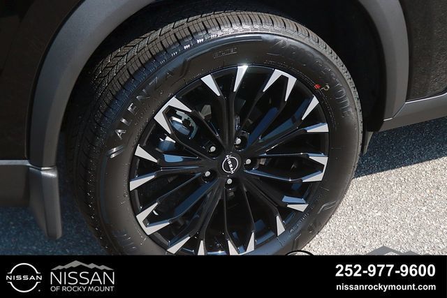 Certified 2026 Nissan Rogue Dark Armor FWD image 7