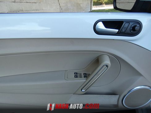 Used 2014 Volkswagen Beetle TDI FWD image 46