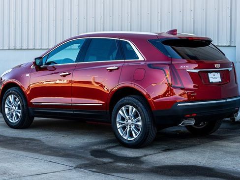 New 2026 Cadillac XT5 Luxury image 5