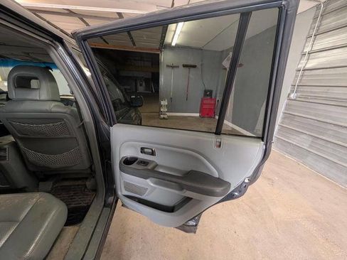Used 2005 Honda Pilot EX-L image 30