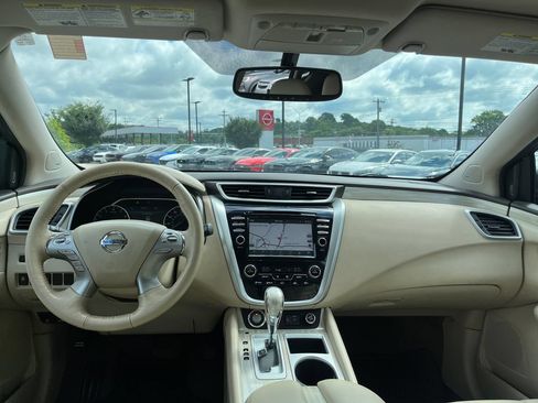 Used 2018 Nissan Murano Platinum w/ Cargo Package FWD image 22
