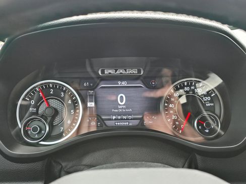 Used 2019 RAM 1500 Laramie image 16