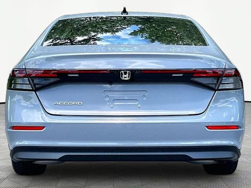 Used 2025 Honda Accord SE image 7