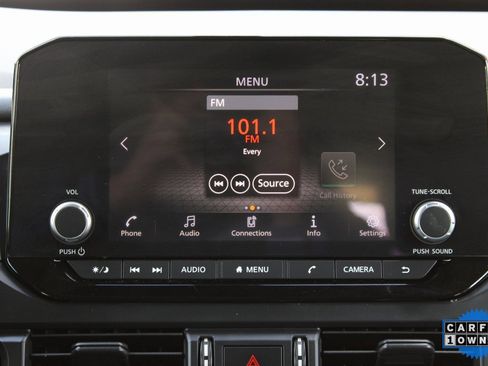 Used 2024 Nissan Pathfinder S image 27