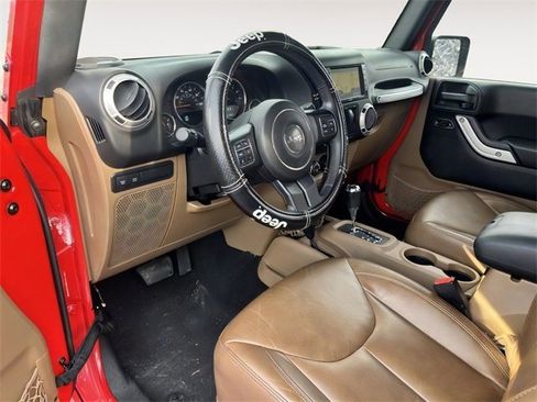 Used 2015 Jeep Wrangler Rubicon w/ Dual Top Group image 9