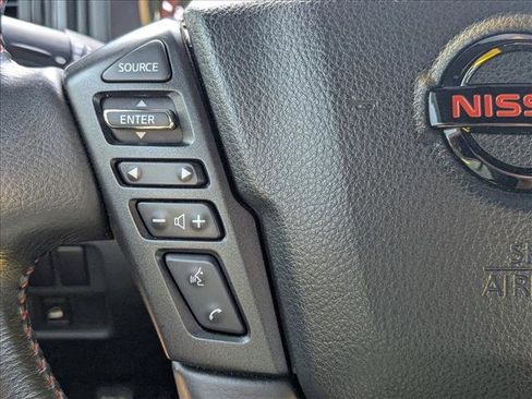 Used 2021 Nissan Titan PRO-4X w/ Pro-4x Convenience Package image 11