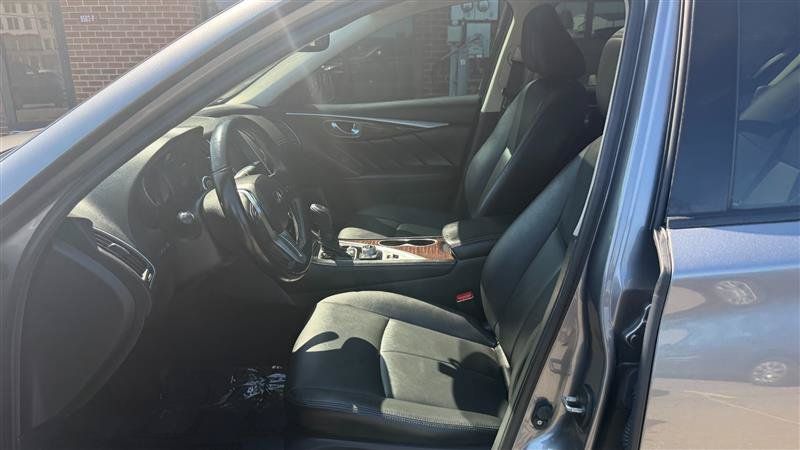 Used 2019 INFINITI Q50 Luxe w/ Essential Package (3.0T Luxe) AWD/4WD image 26