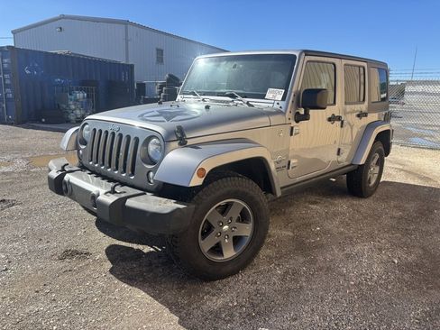 Used 2015 Jeep Wrangler Unlimited Sport image 3