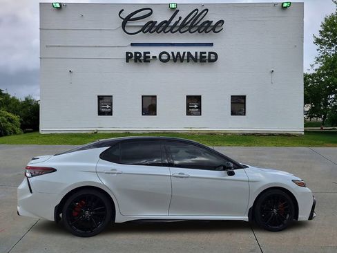 Used 2021 Toyota Camry XSE image 2