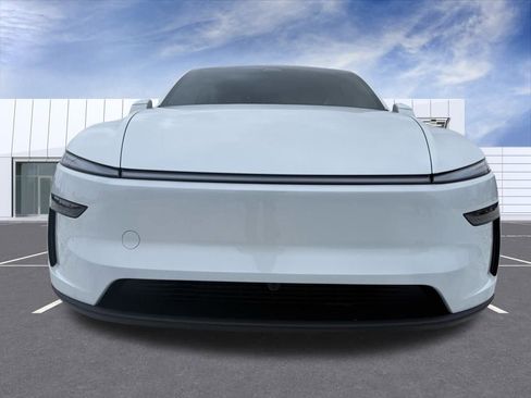 Used 2026 Tesla Model Y 2WD image 7