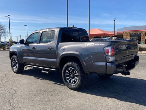 Used 2021 Toyota Tacoma TRD Sport w/ Technology Package image 6