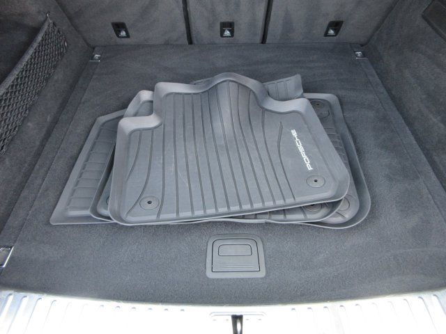 Used 2021 Porsche Cayenne GTS AWD/4WD image 57